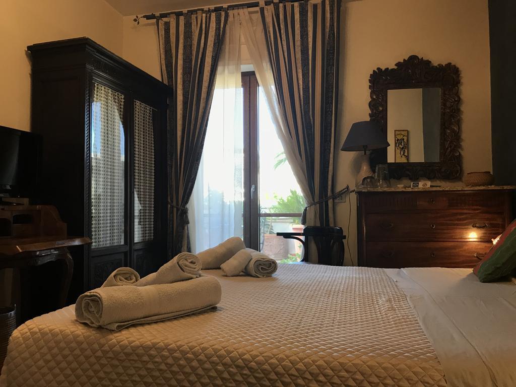 B&B Casamiranapoli ภายนอก รูปภาพ